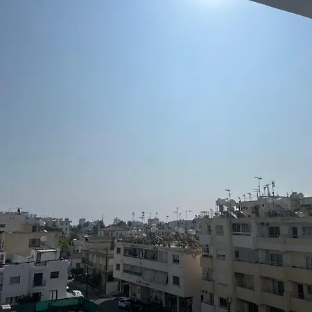 Appartement Near Finikoudes 1 *