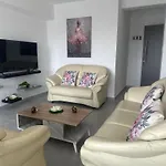 Near Finikoudes 1 Apartment