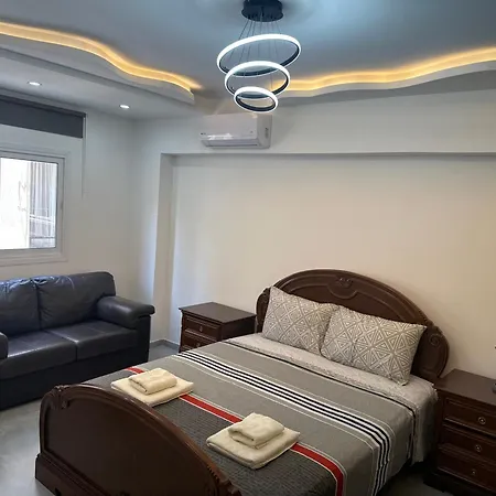 Near Finikoudes 1 Apartment Larnaka