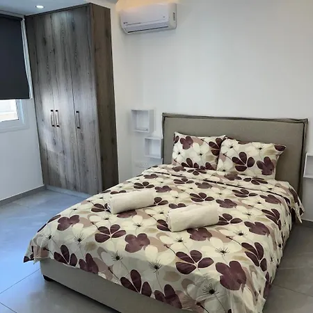 Lejlighed Near Finikoudes 1 *