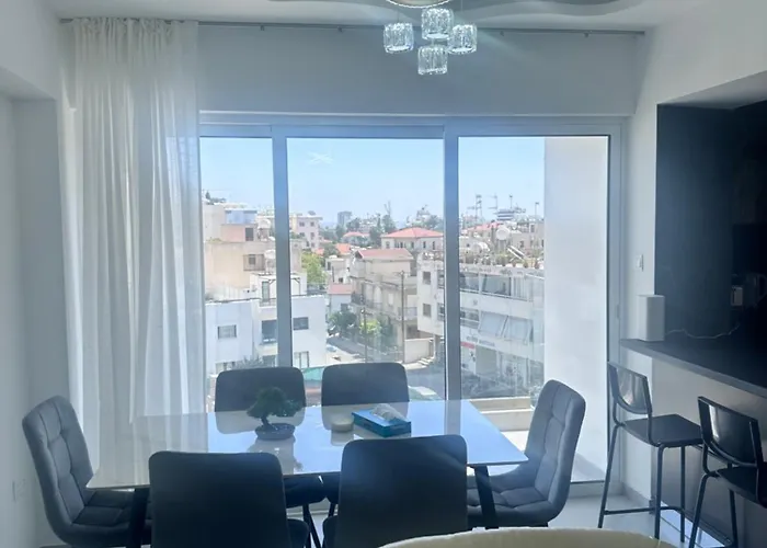 Near Finikoudes 1 Appartamento