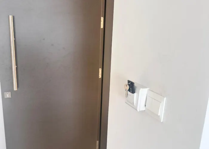 Near Finikoudes 1 Appartamento *