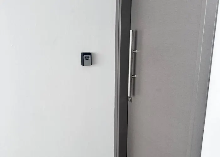 Near Finikoudes 1 Appartamento Larnaca